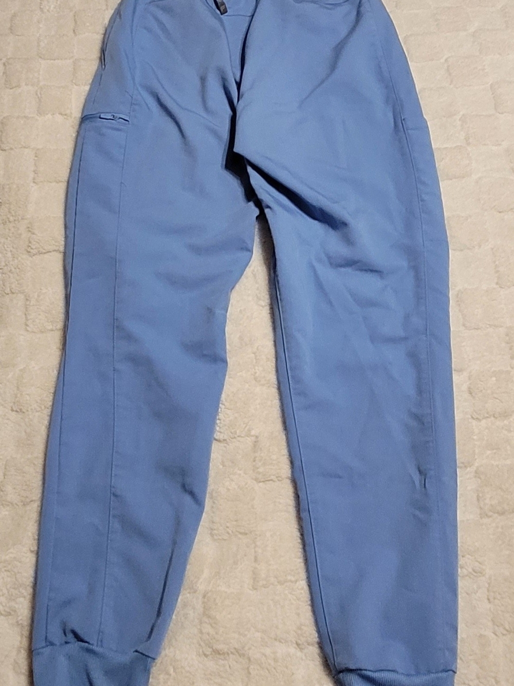 Light Blue Scrub Set - Fabletics - Picture 6 of 7